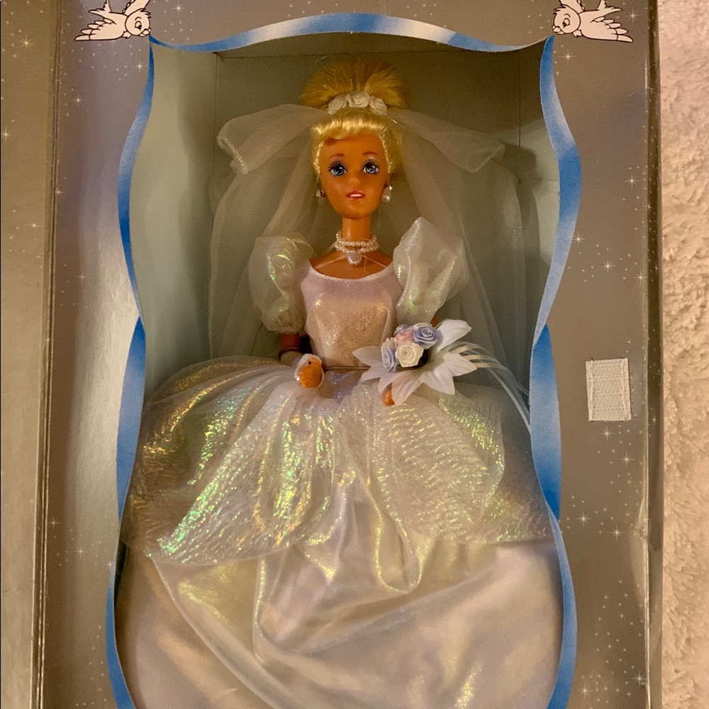 🕊Disney Wedding Cinderella still in box🕊